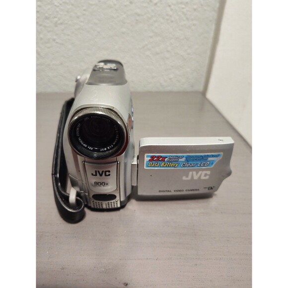 JVC GR-D244U Mini-DV Camcorder Video Camera - For Parts or Repair - Picture 2 of 9